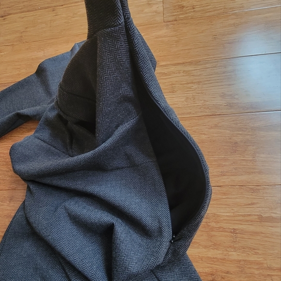 THE LIMITED V-Neck Grey Sheath Dress Size XS - Picture 8 of 9